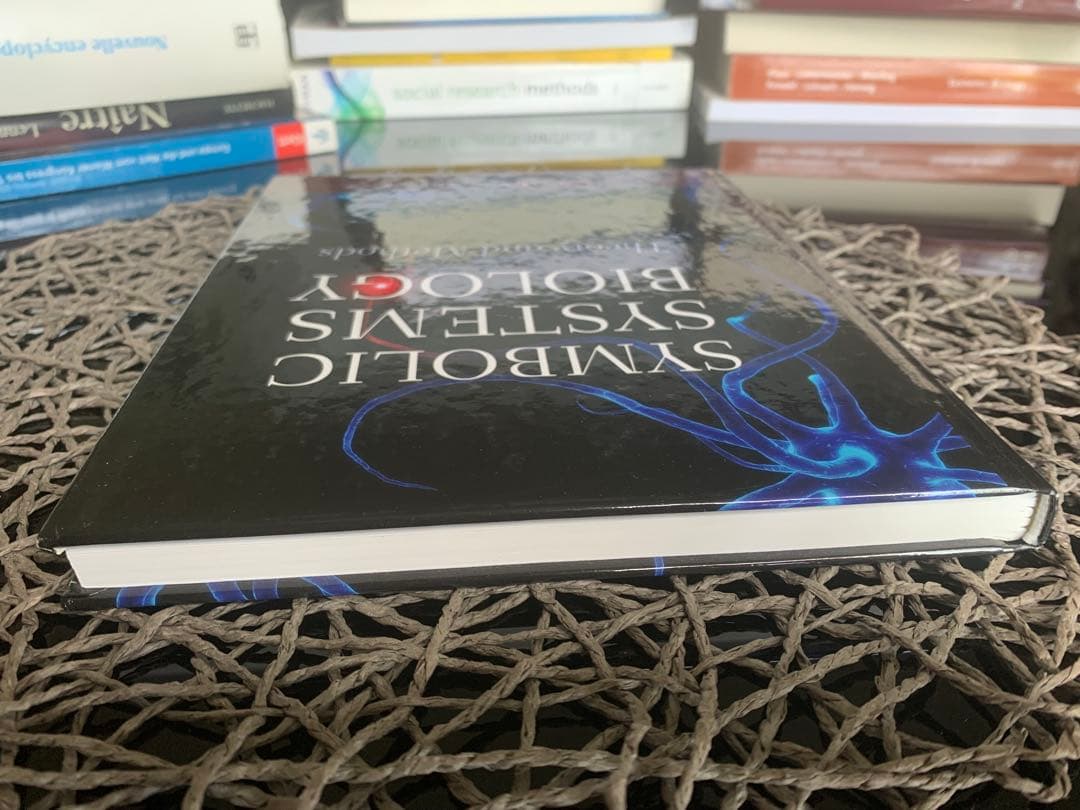 洋書 SYMBOLIC SYSTEMS BIOLOGY Hardcover