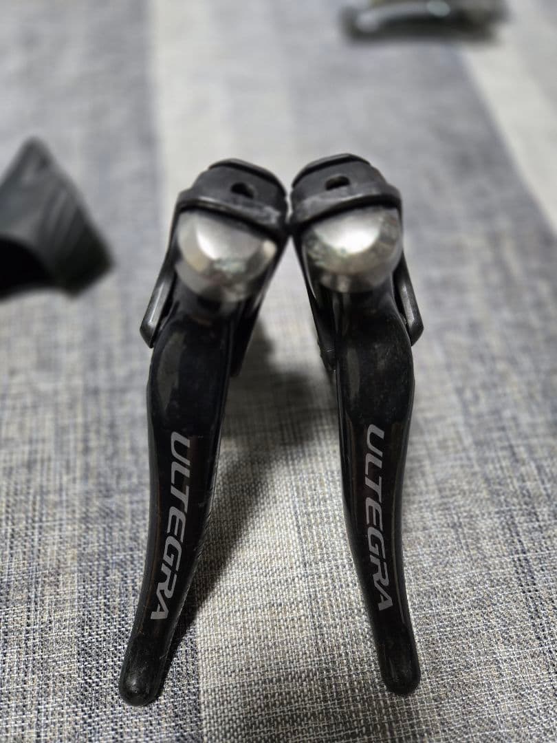 土日特別値下げ　シマノ ULTEGRA シフター・ディレイラーセットR6800