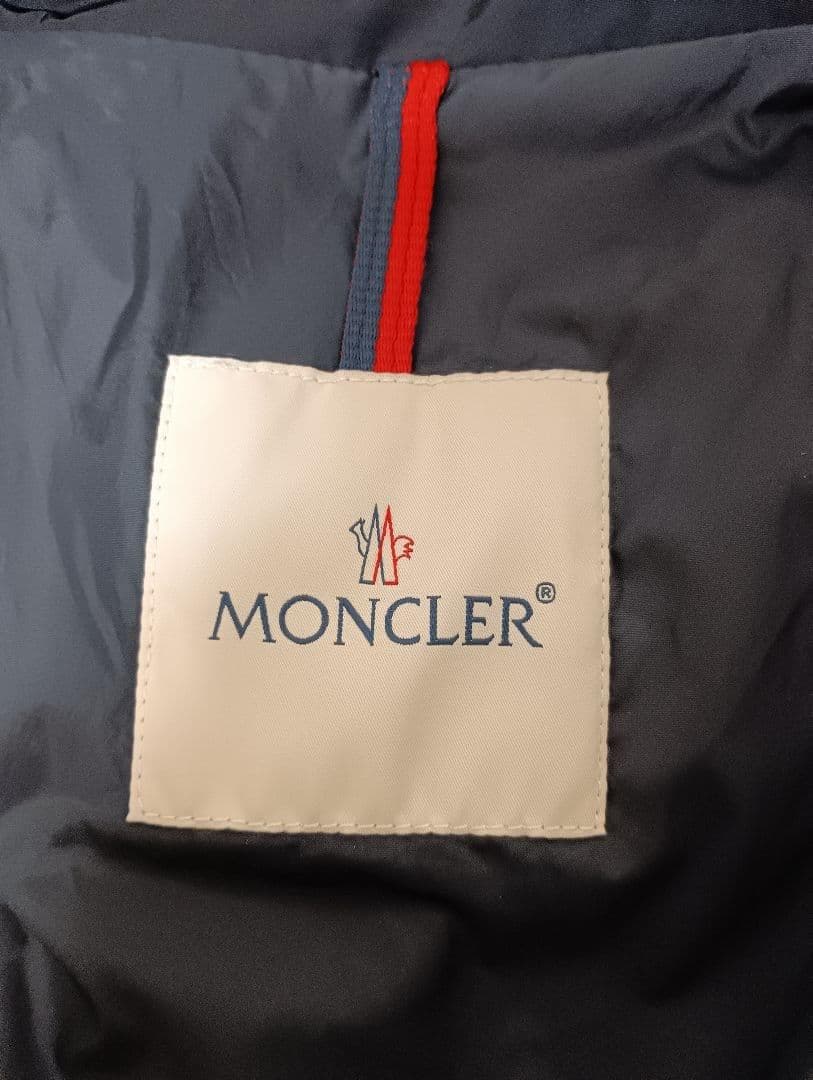 りょう　MONCLER　TOPAZ　1サイズ