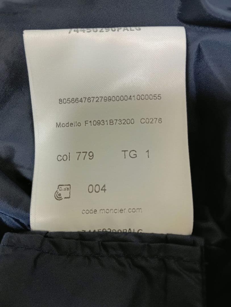 りょう　MONCLER　TOPAZ　1サイズ