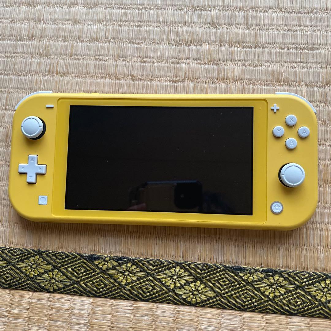 Nintendo Switch Lite イエロー　ケース付き