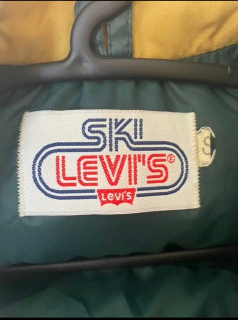 8*0様 キムタク着　ski Levis ダウンベスト　同型同色