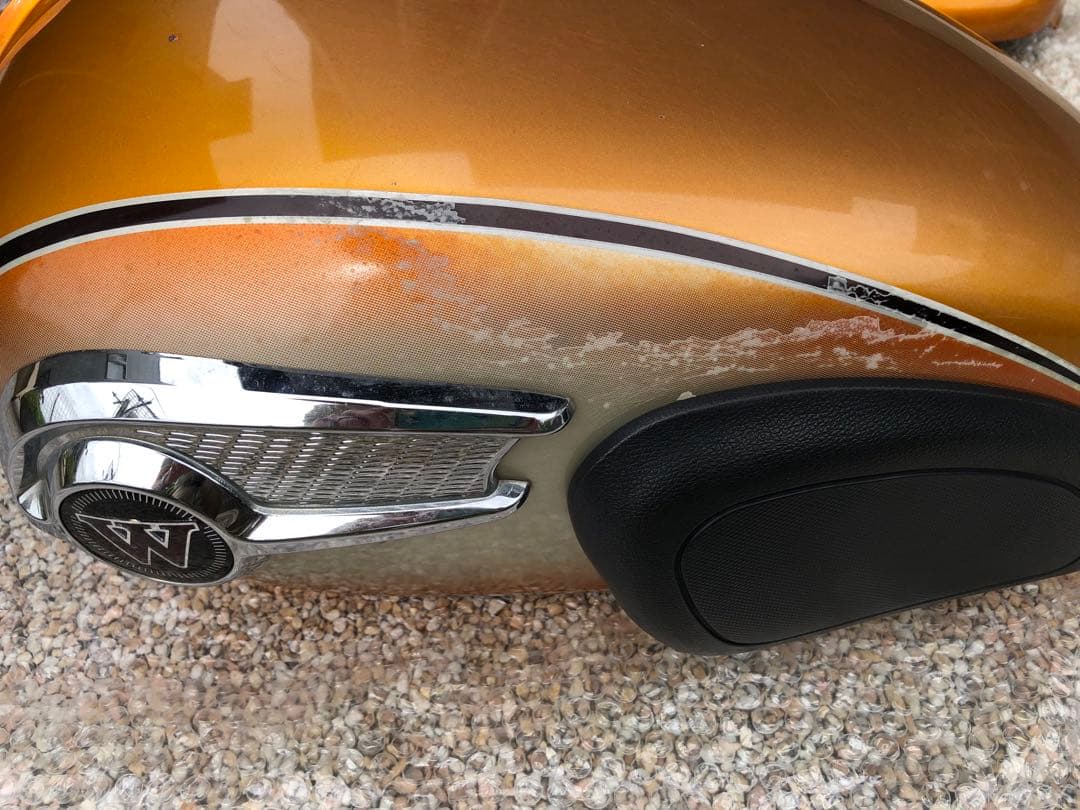 カワサキW800、ガソリンタンク、サイドカバー 、ヘッドライトケース