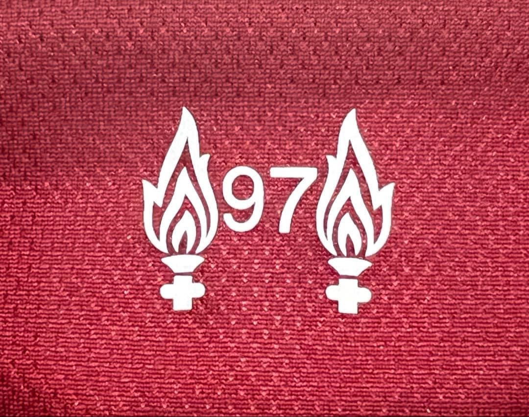 adidas リバプール FC 25-26 ホーム ユニフォーム 7番 ヴィルツ