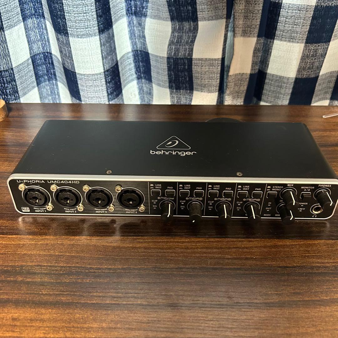 behringer UMC404HD オーディオインターフェイス