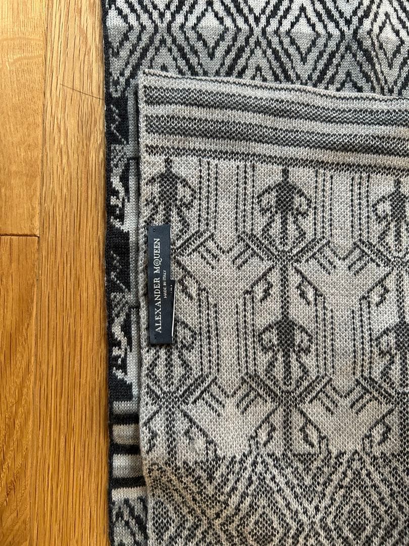 ALEXANDER McQUEEN スカルデザイン マフラー