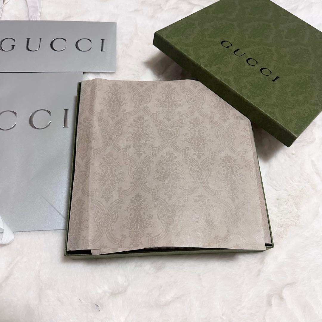 Ya8888【GUCCI】極美品　箱袋付き　グッチ　ダブルG付き