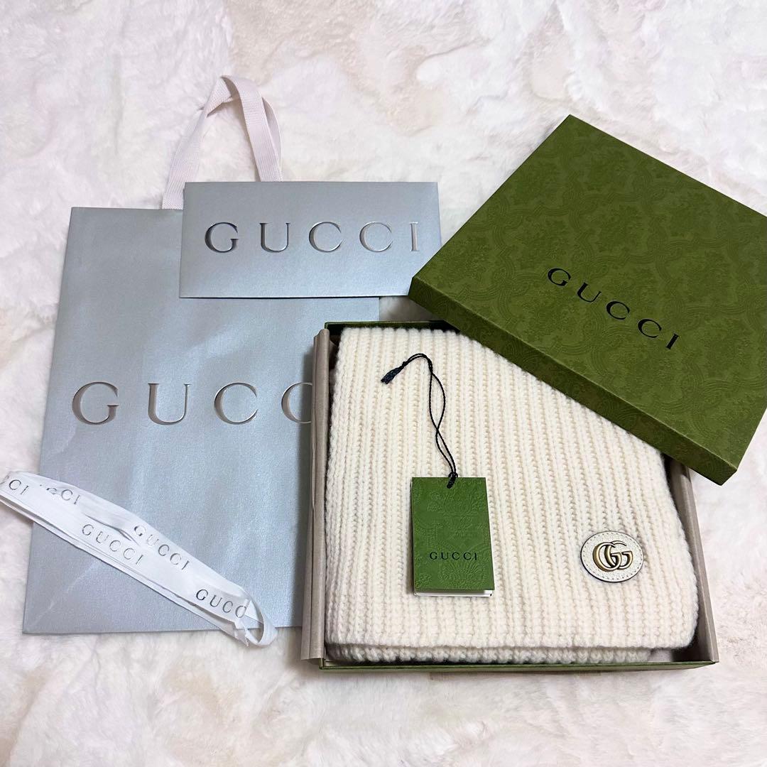 Ya8888【GUCCI】極美品　箱袋付き　グッチ　ダブルG付き