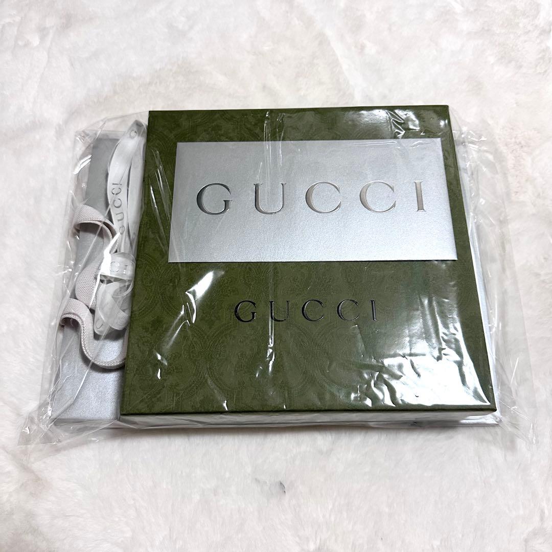 Ya8888【GUCCI】極美品　箱袋付き　グッチ　ダブルG付き