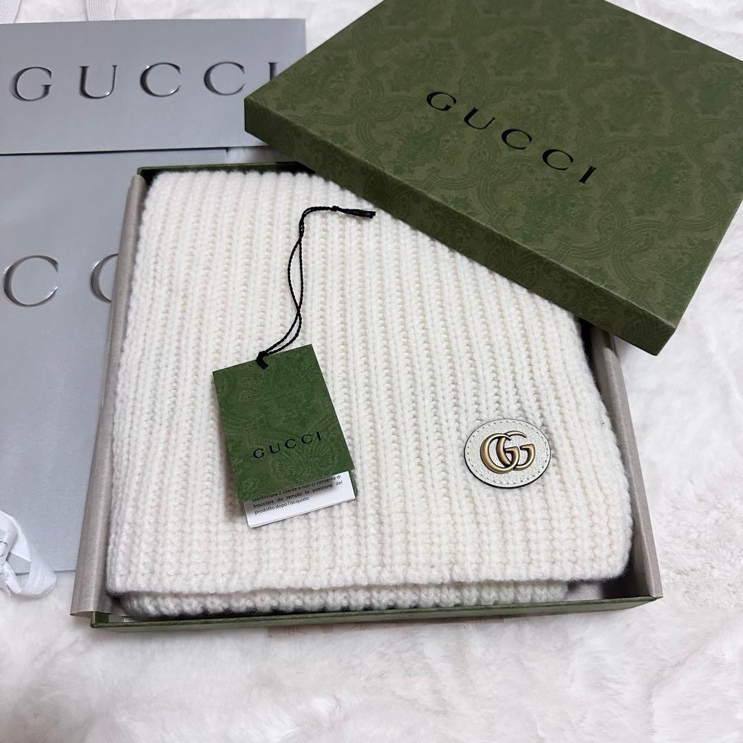 Ya8888【GUCCI】極美品　箱袋付き　グッチ　ダブルG付き