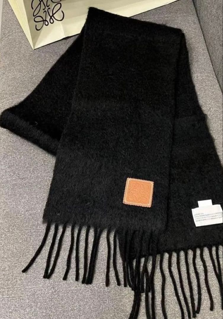 LOEWE 黒 モヘア混紡 マフラー