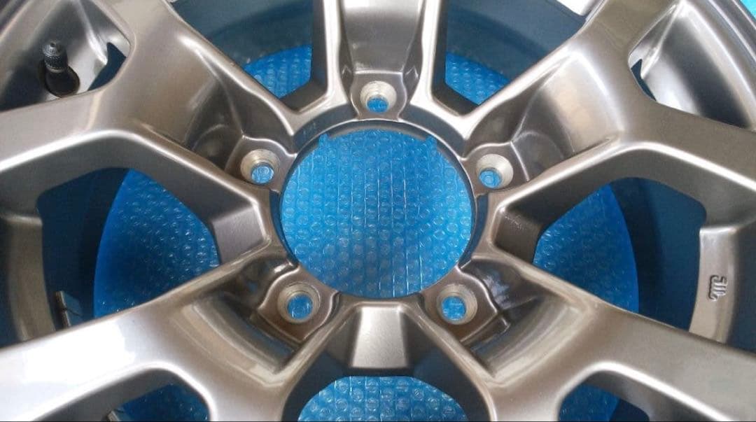 納車前外し 傷無し汚れ無し スズキ ジムニー シエラ 純正アルミ 1本 新車外し