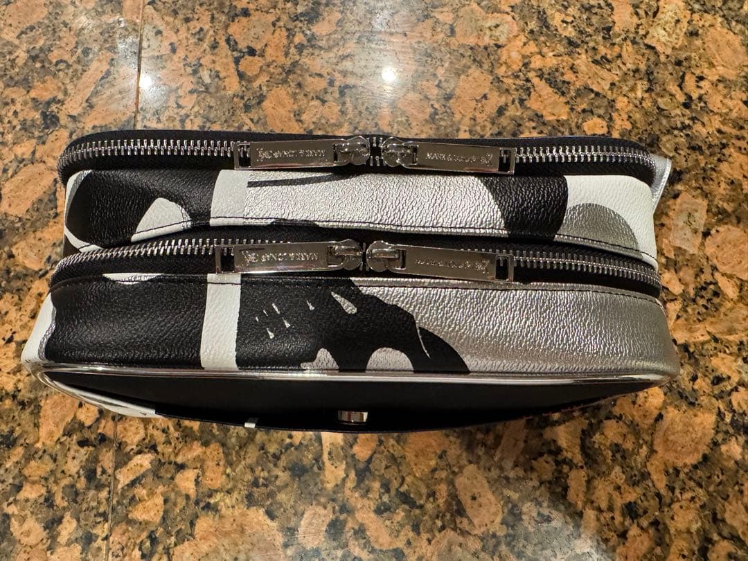 マークアンドロナ カートバッグ Cray llic Pouch