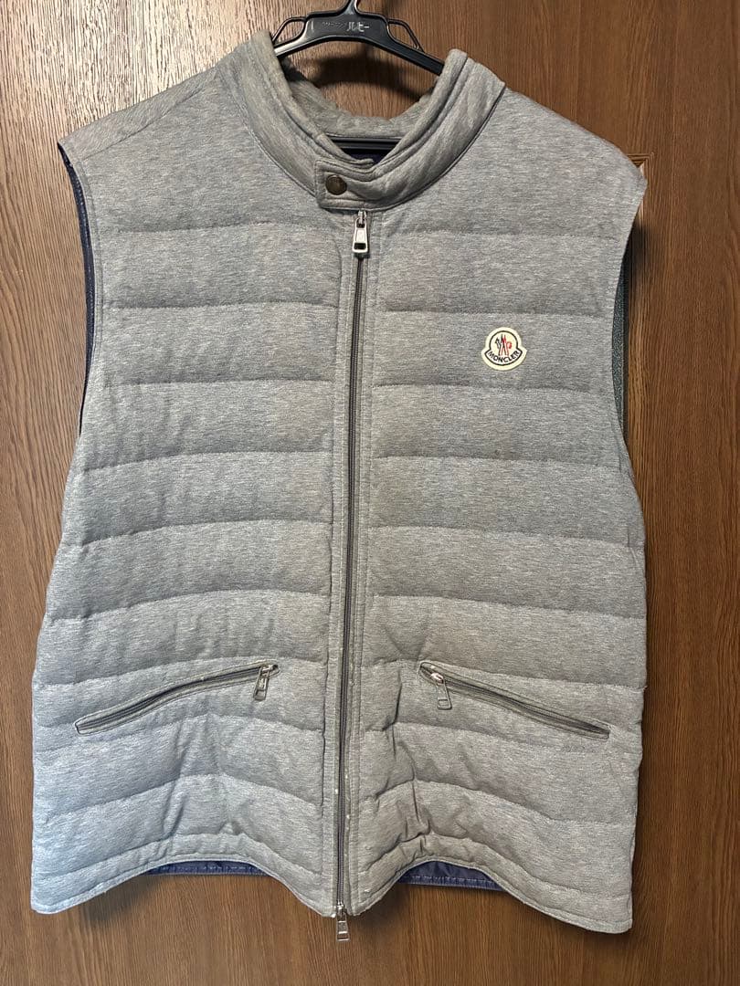 Moncler GERARD GILET キルトパネル ダウンベスト