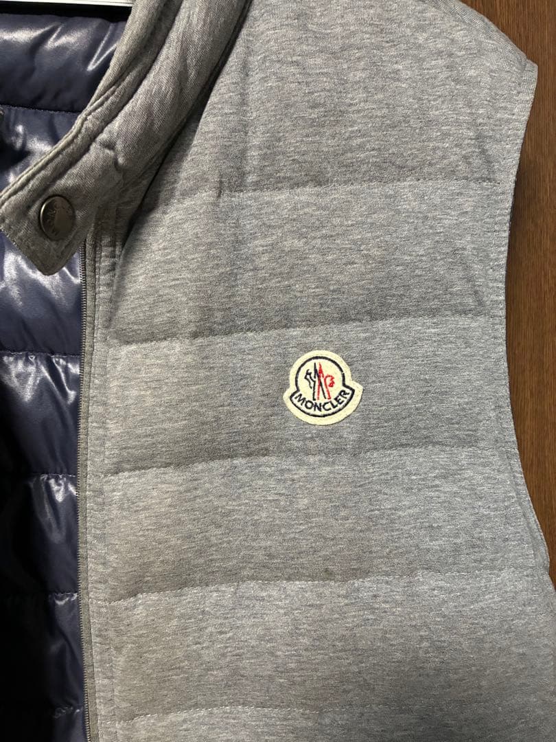 Moncler GERARD GILET キルトパネル ダウンベスト