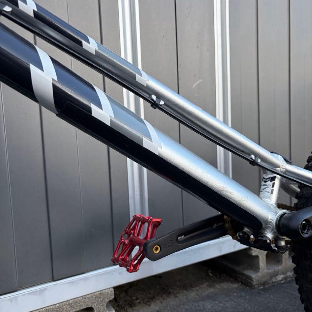 トライアルバイク JITSIE VARIAL RACE 20インチ