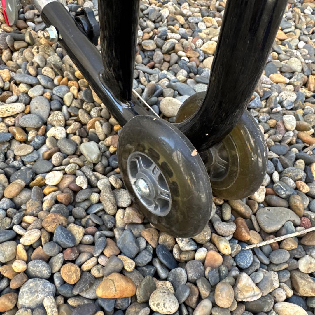 J•TRIP JT-125 BK メンテナンススタンド　ショートローラーV受け2