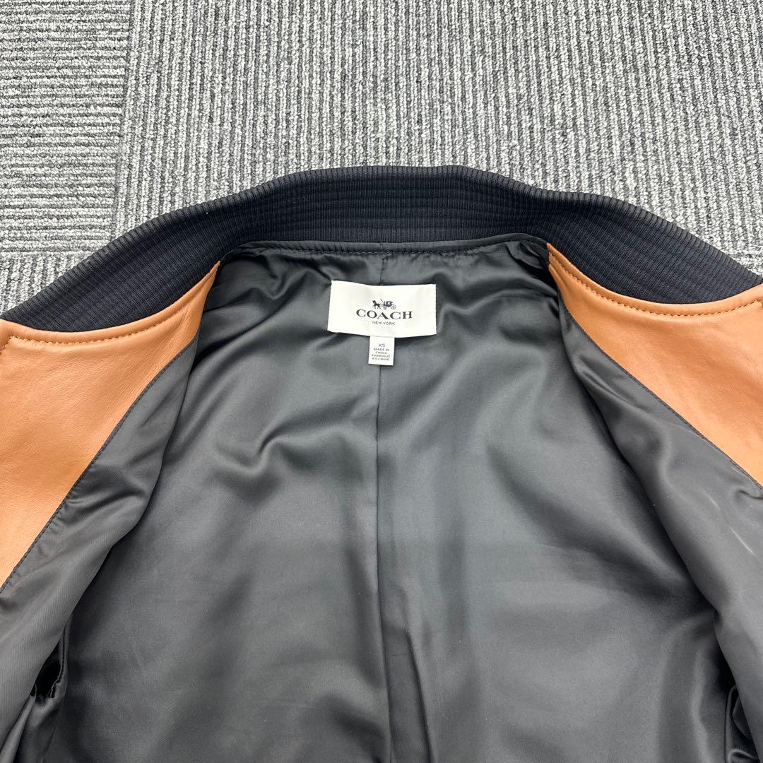 COACH スタジャン XS ブラウン・ブラック