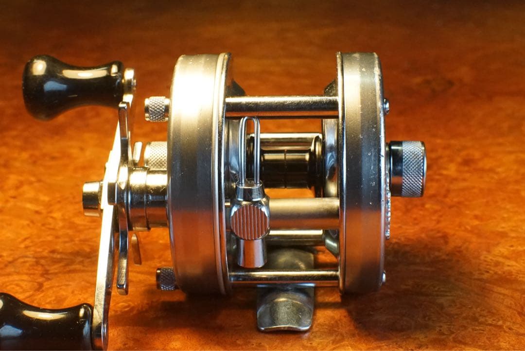 ABU アンバサダー 4500C メンテ済 フレーム修正済