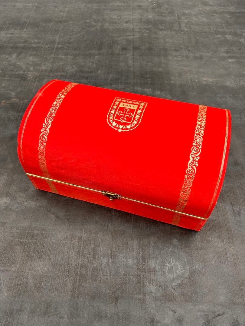 CAMUS カミュ　コニャック　 バカラ　古酒 クリスタル製 未開栓