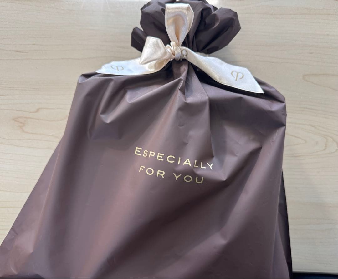 クレ・ド・ポー・ボーテ コンセントレイリュミナトゥール 6セット　新品未使用