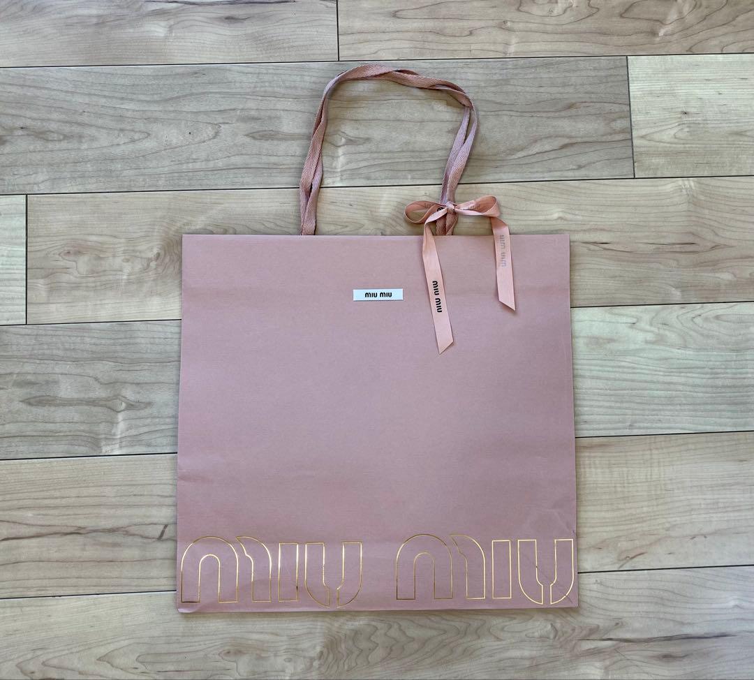 ミュウミュウ　新作ハット　カーキ