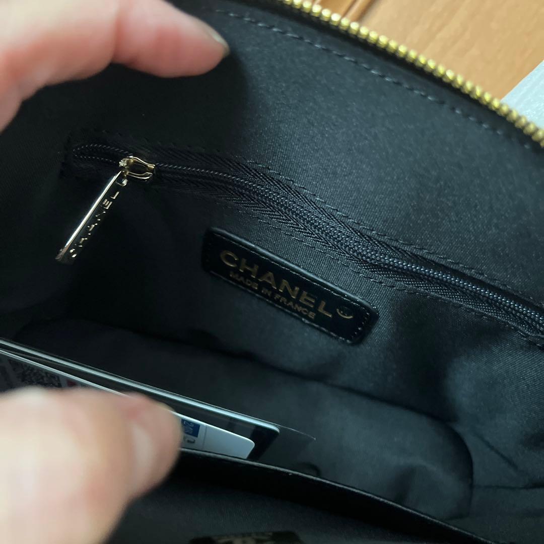 CHANEL ブラック キルティング ショルダーバッグ　ノベルティ