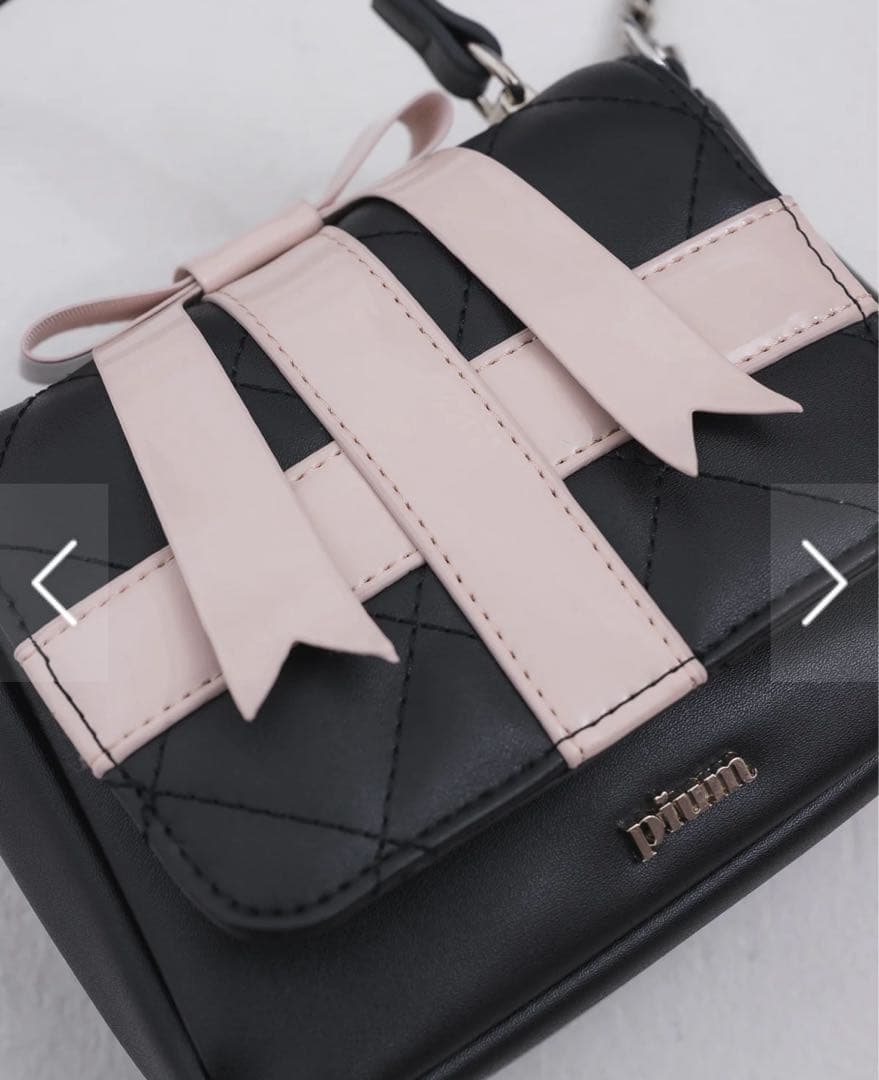 pium プレゼントリボンキルティングミニバッグ