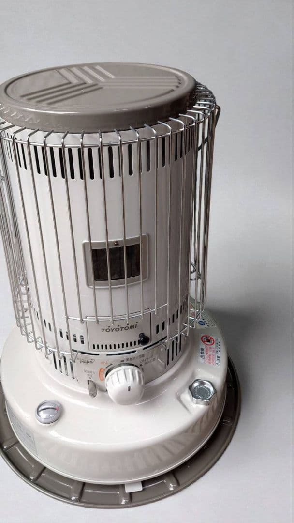 い*ー様 トヨトミ 石油ストーブ TOYOTOMI KS-67H-Wホワイト