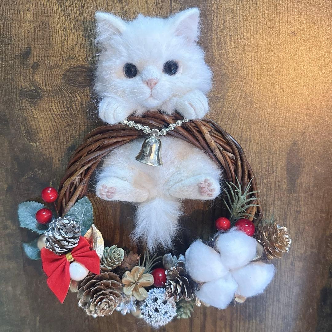 羊毛フェルト 猫 白猫リース