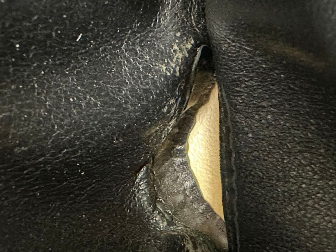 ボッテガ・ヴェネタのイントレチャート二つ折り財布