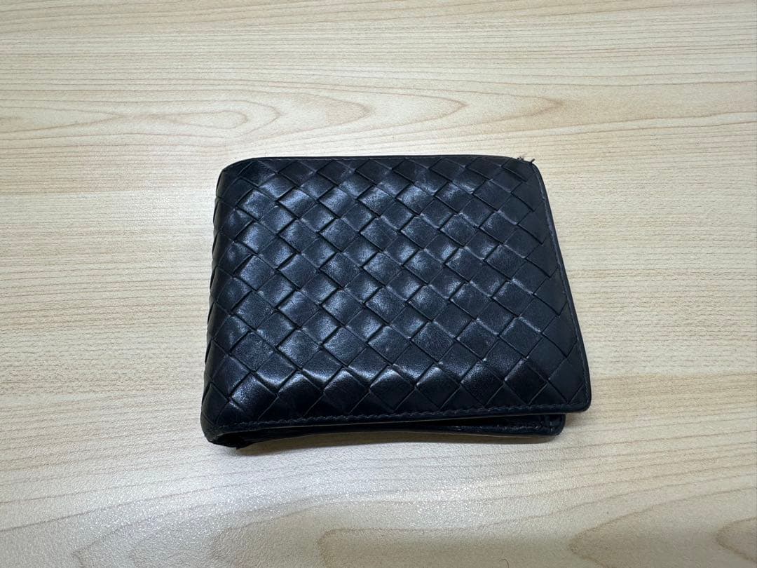 ボッテガ・ヴェネタのイントレチャート二つ折り財布