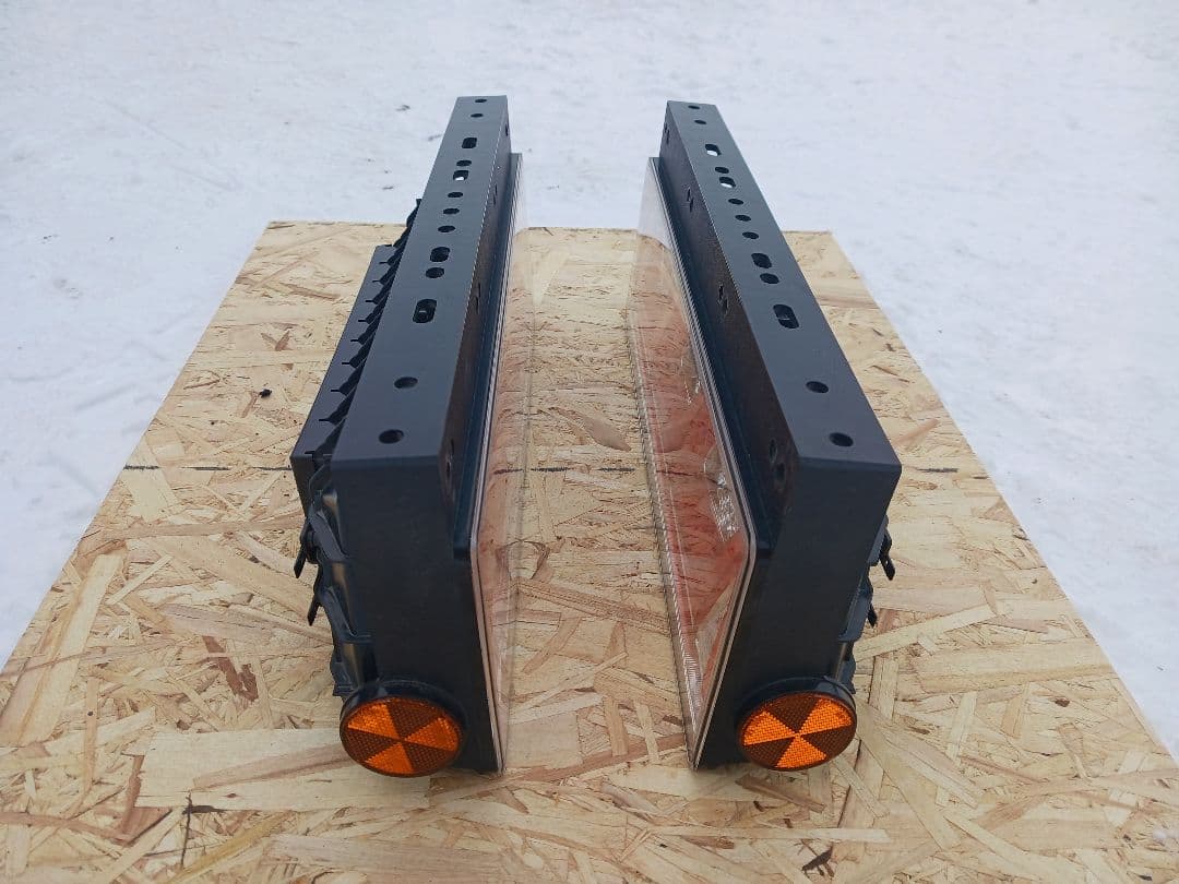 小糸製　LED3連コンビネーション　ノーマルターン