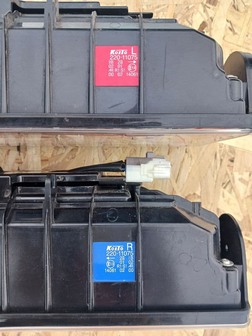 小糸製　LED3連コンビネーション　ノーマルターン