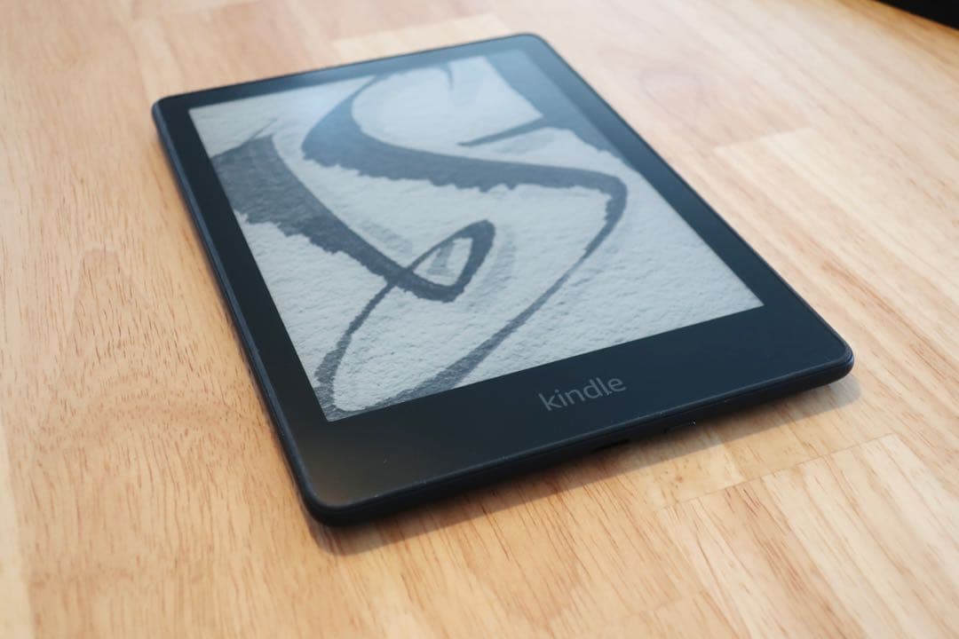【取引中】Kindle Paperwhite 11世代 シグニチャーエディション