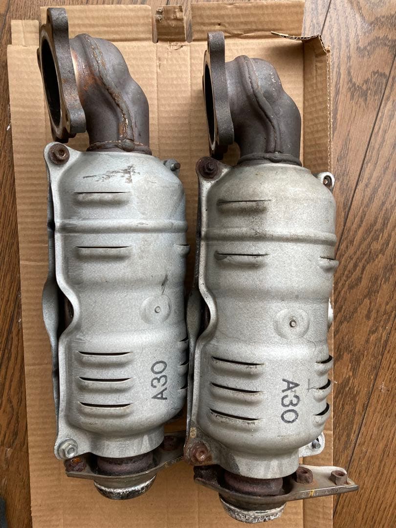 A30型 触媒コンバーター 2個セット
