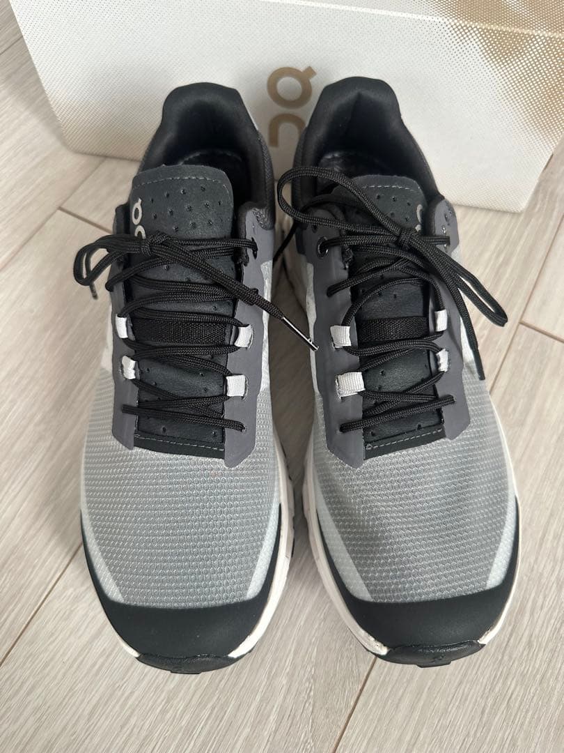 on オン　スニーカー8.5未使用hoka alo yoga ロンハーマン新品