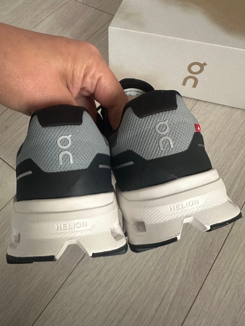 on オン　スニーカー8.5未使用hoka alo yoga ロンハーマン新品