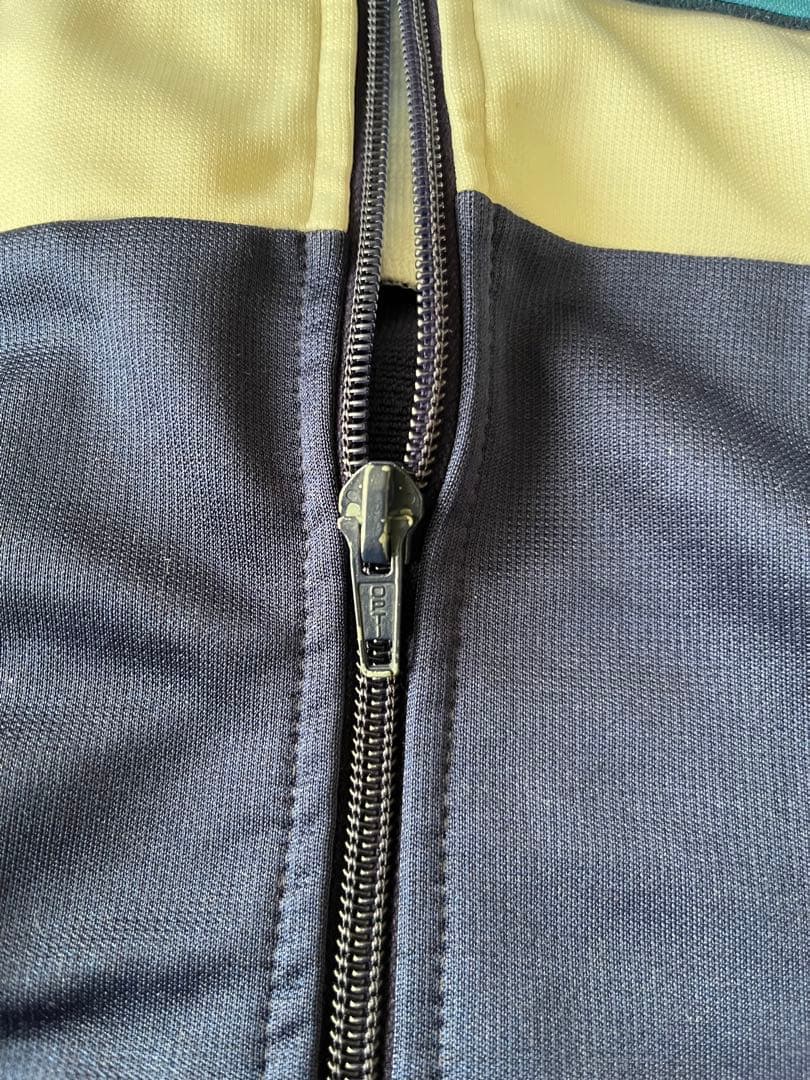 90sアディダス　トラックジャケット