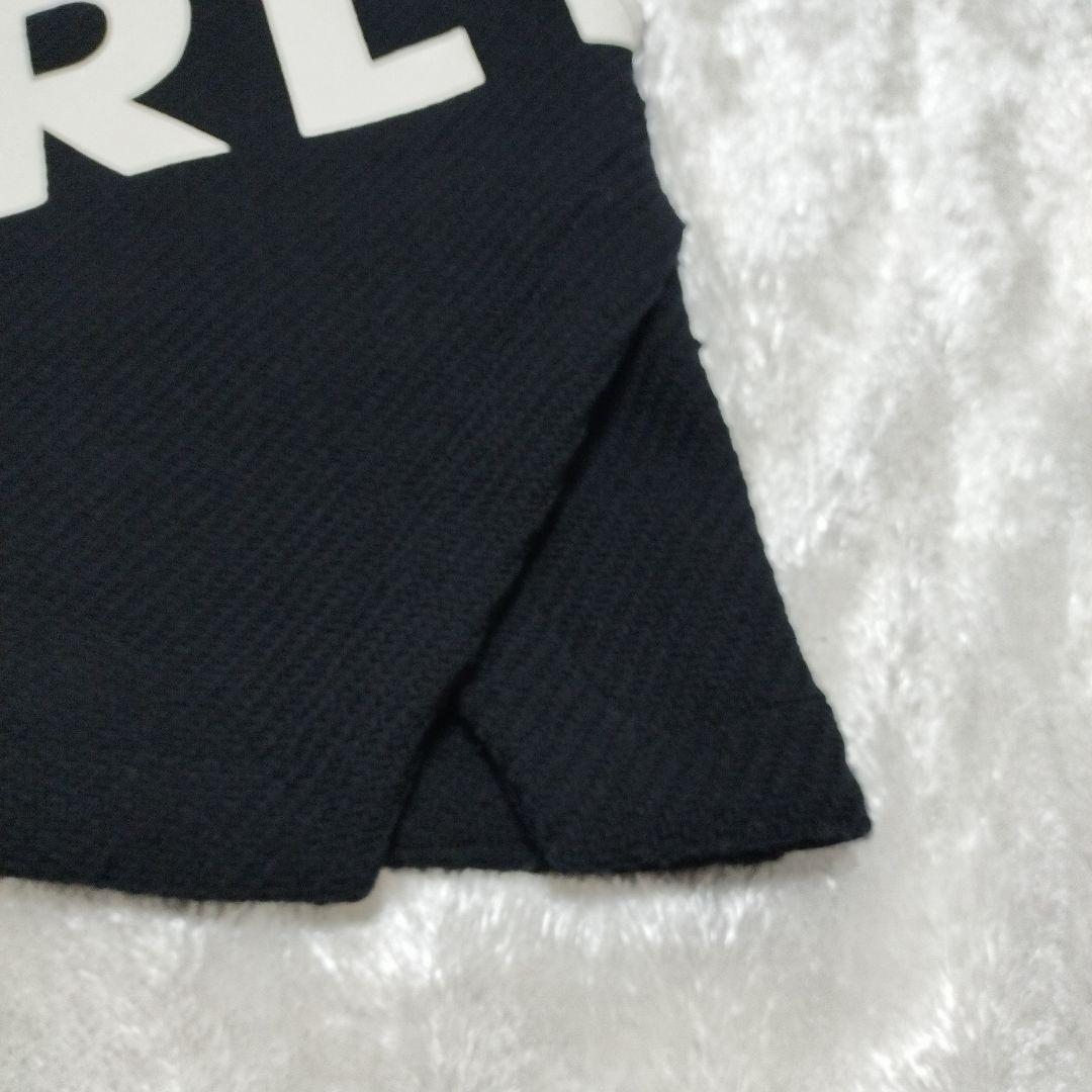 PEARLYGATES厚手のブラックスカートスリットデザイン1