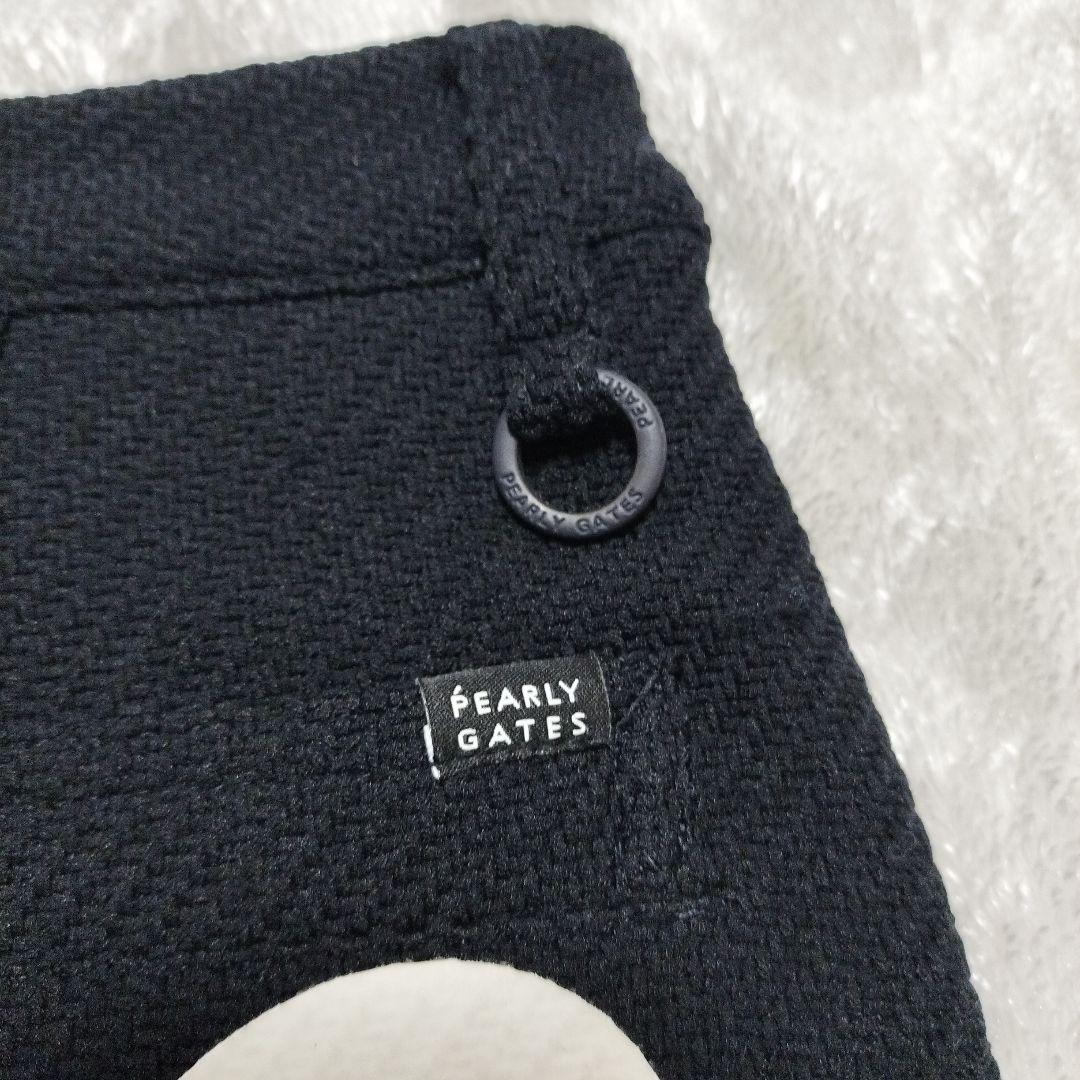 PEARLYGATES厚手のブラックスカートスリットデザイン1