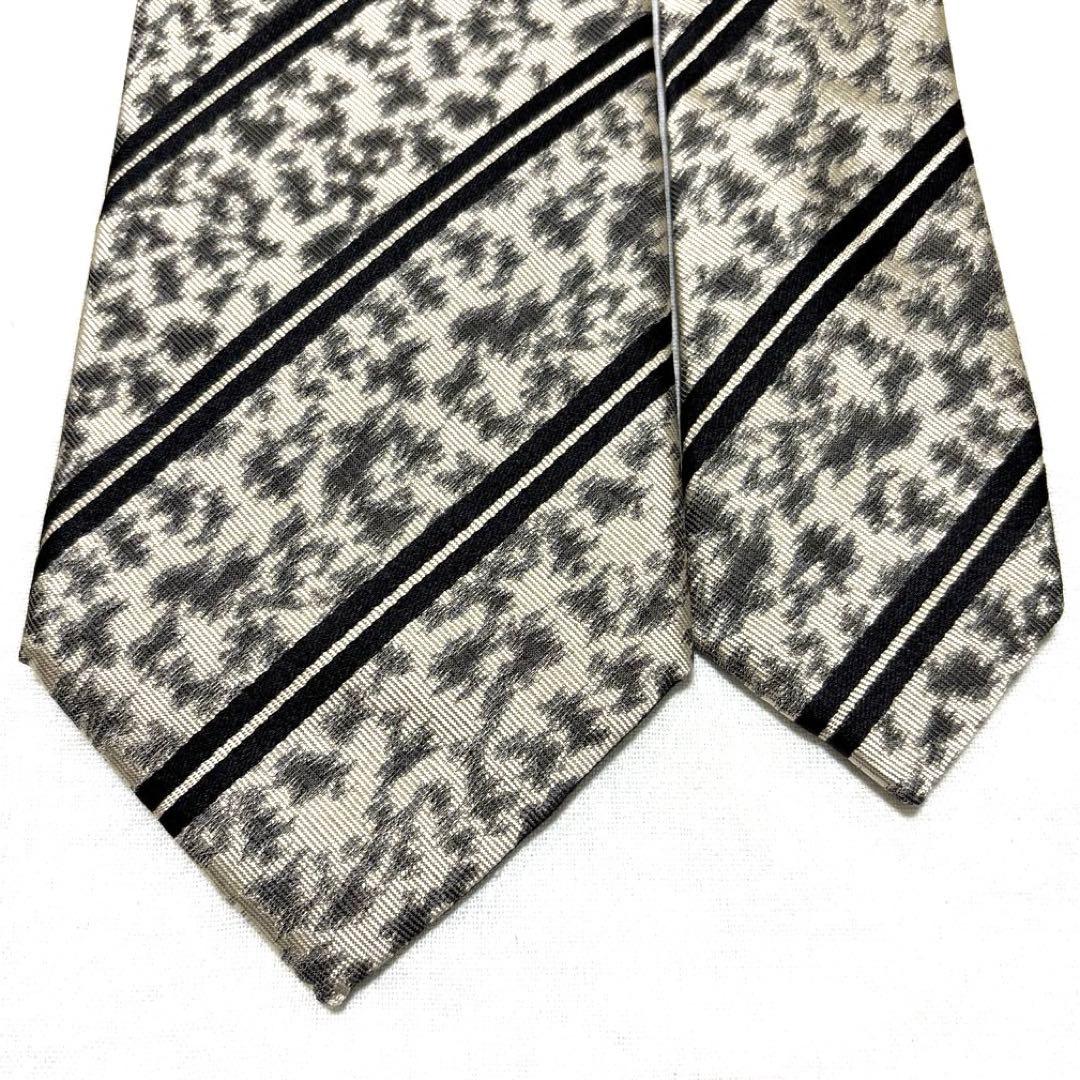 新品　PRADA プラダ　ネクタイ　豹柄　ストライプ　肉厚　箱付