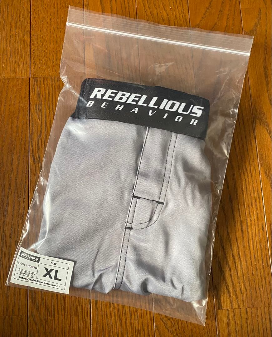 REBELLIOUS BEHAVIOR レベリアスビヘイビア ファイトショーツ