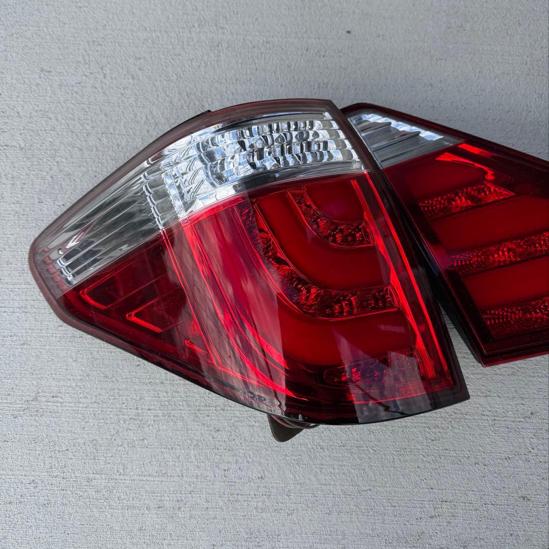 20系ヴェルファイア 20系アルファード クリスタルアイ LEDテール