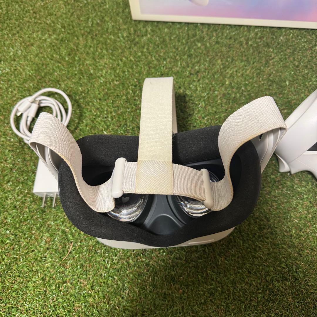   Quest 2 VRヘッドセット 64GB