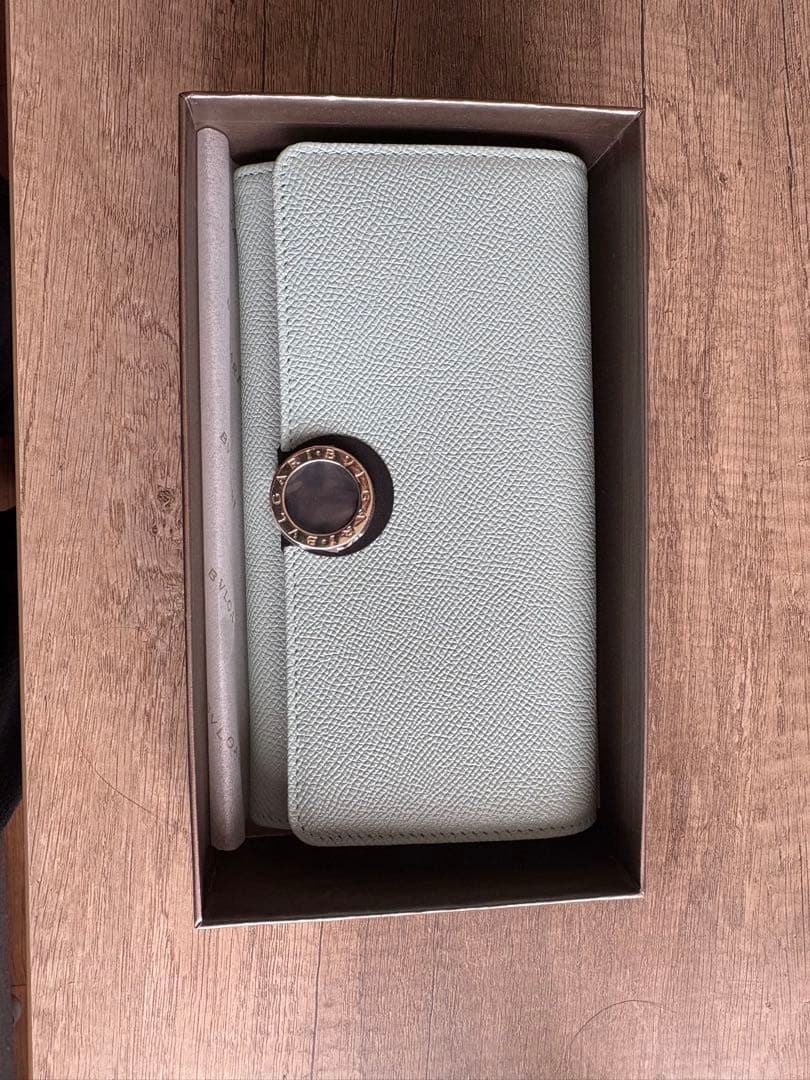 ブルガリ　長財布　水色