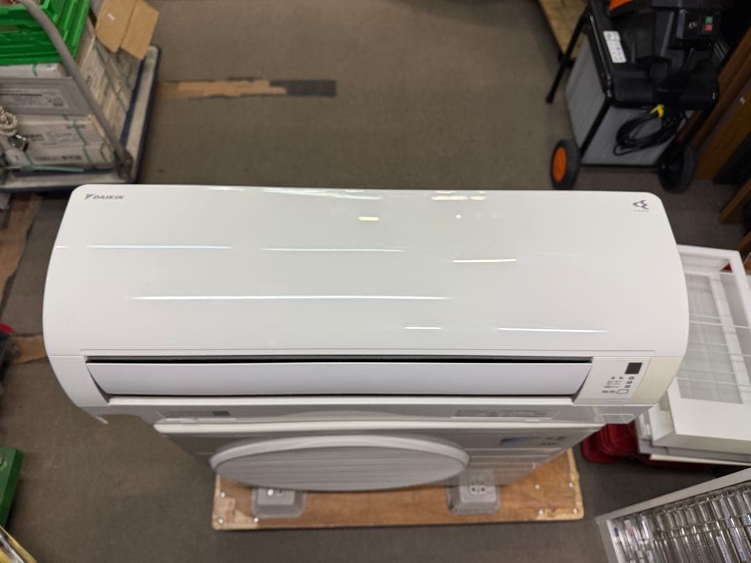 引き取りのみDAIKIN ルームエアコン 6畳用 AN22UES-W 格安 Ｊ