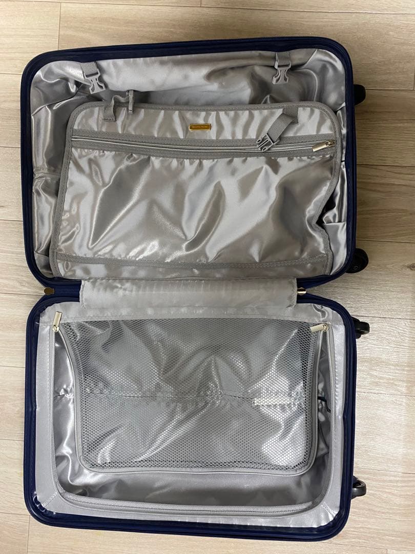 Samantha Thavasa サマンサタバサ　キャリーケース