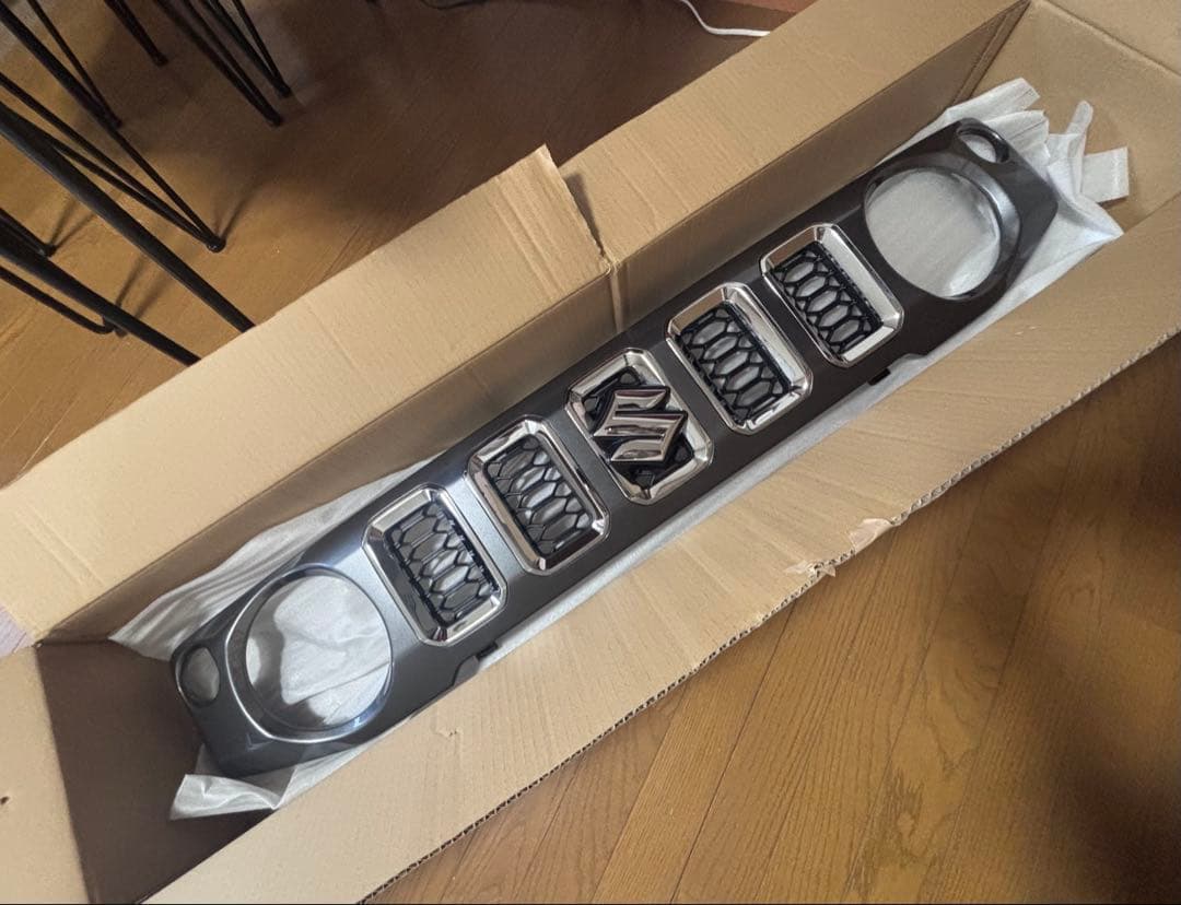 【新車外し】スズキ ジムニー ノマド 純正フロントグリル