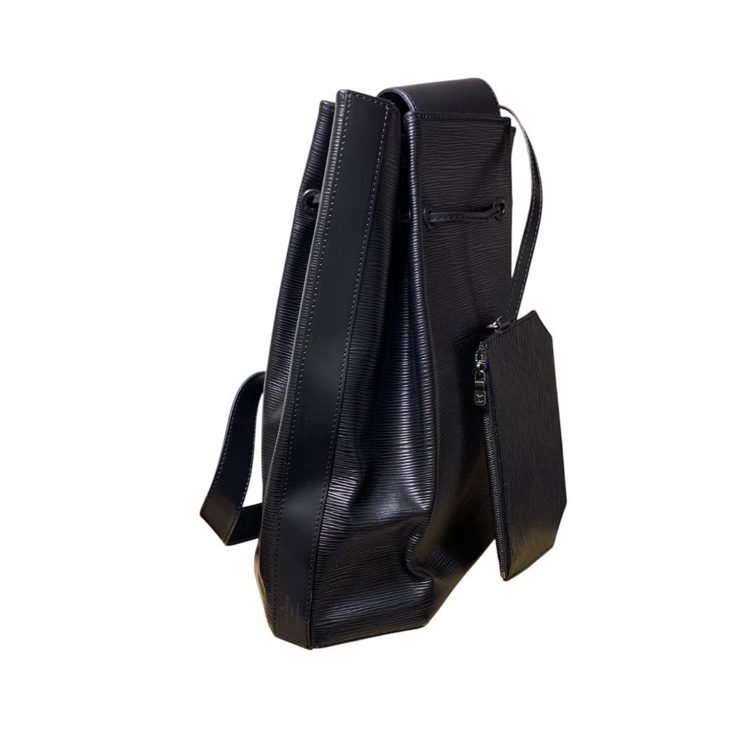 LOUIS VUITTON エピ サックアド ノワール ポーチ付 M80153
